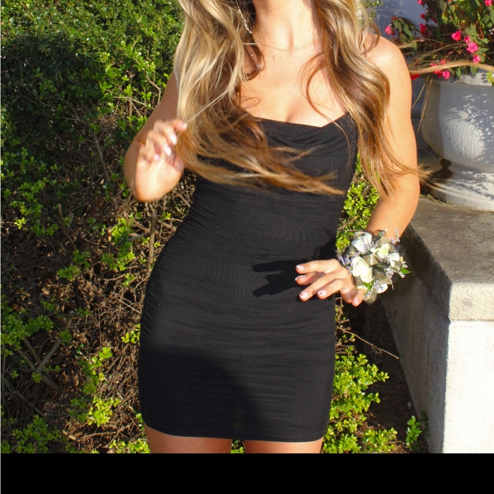 OH POLLY BLACK MINI DRESS